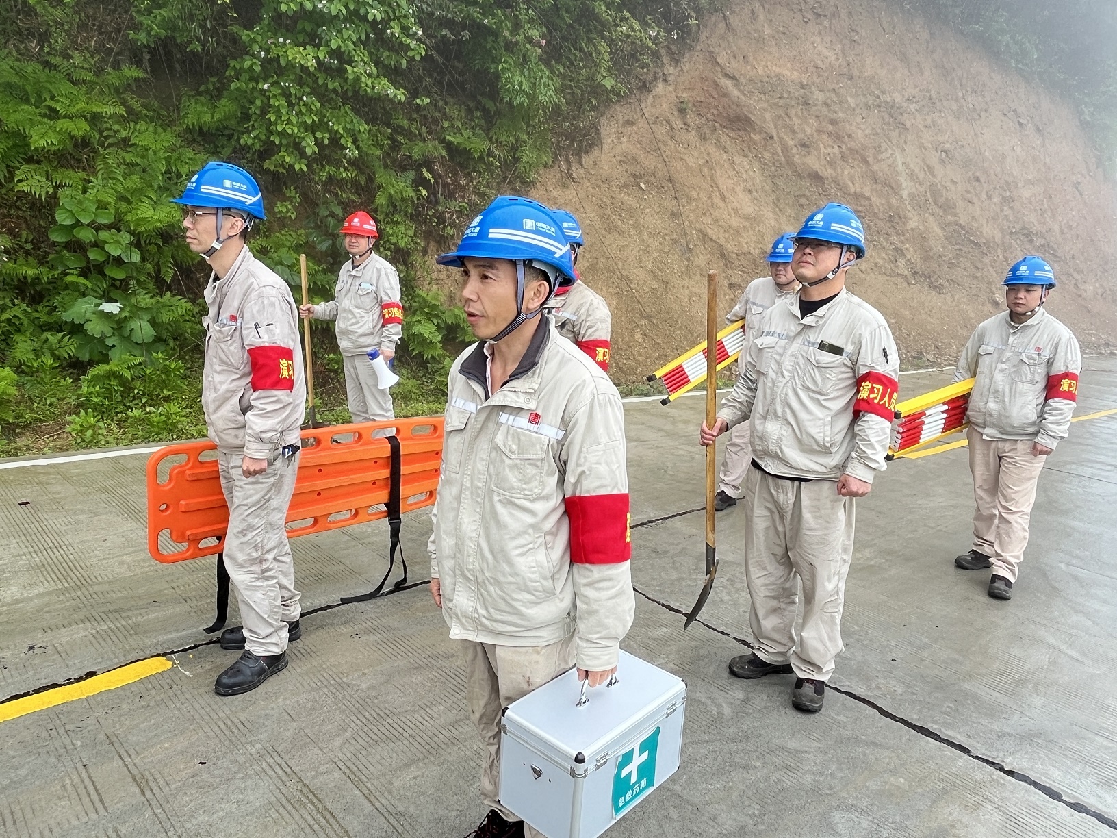 1720744228559031251.jpg 開展地質(zhì)災(zāi)害演練.jpg