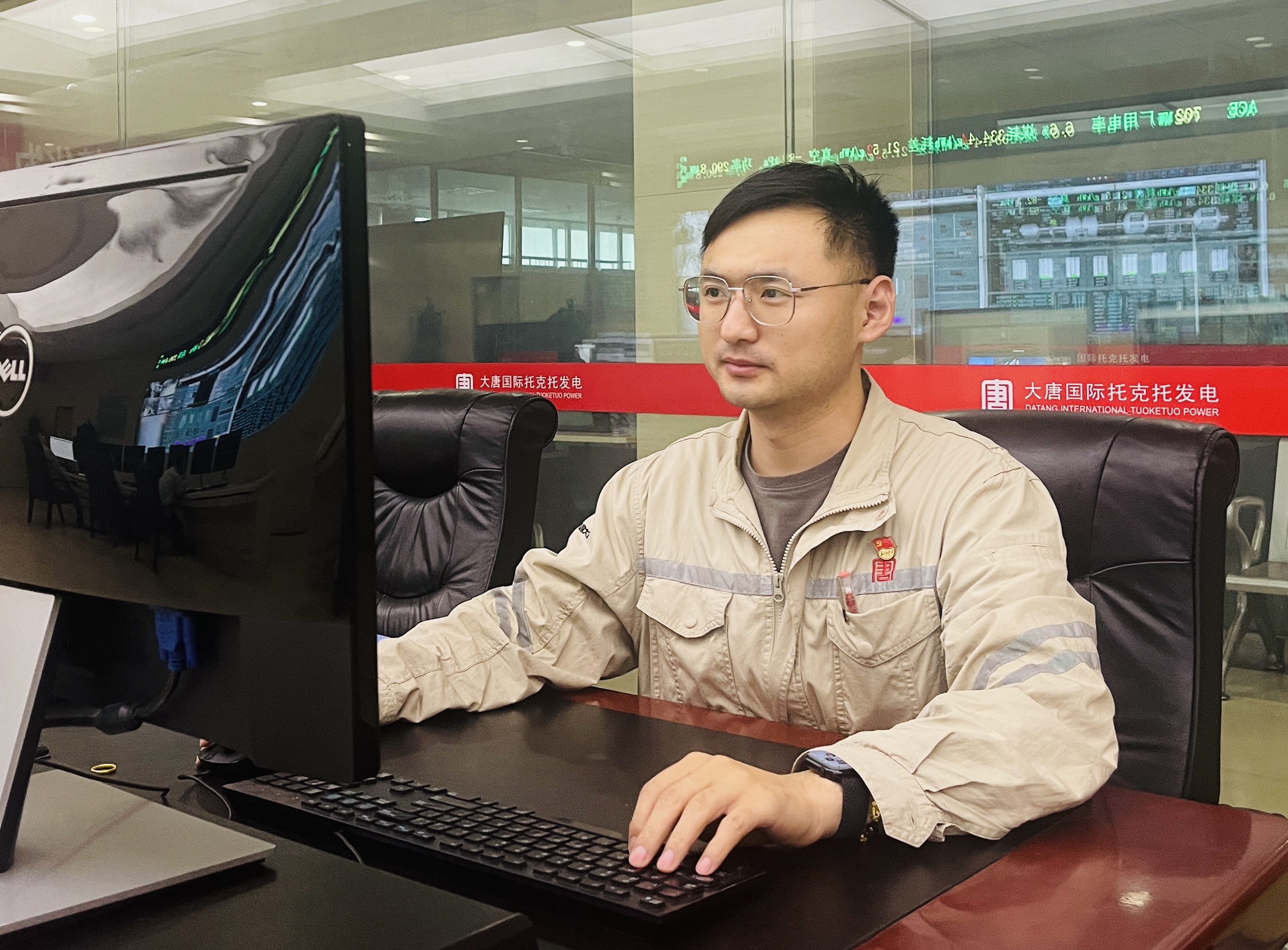 1723616042154081674.jpg 【大唐榜樣】張鵬飛:務(wù)實(shí)篤行 行穩(wěn)致遠(yuǎn).jpg